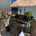 Bushnell Bar Set with Solid Wood Outer Material